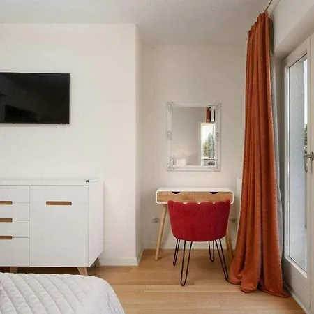 Leone Comfortable Holiday Porec