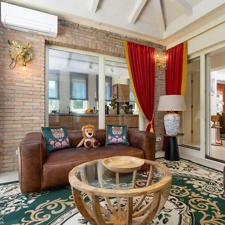 Leone Comfortable Holiday Porec