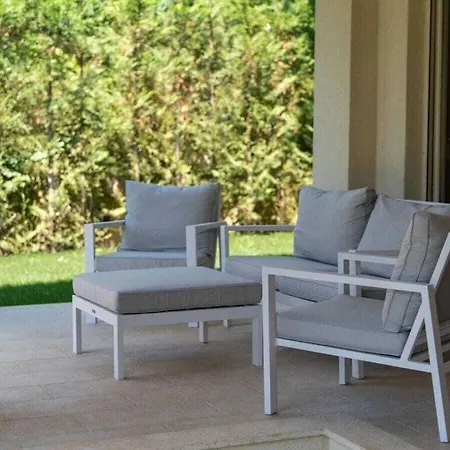 Villa Leone Comfortable Holiday