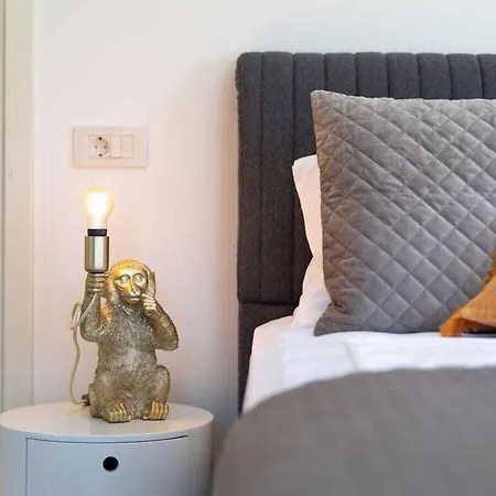 Leone Comfortable 4* Πόρετς